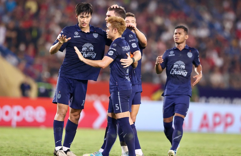 Buriram Utd ghi ban thang go hoa. Anh: Minh Dan