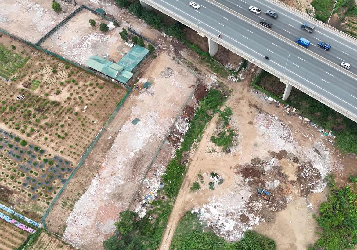 The Chairman of Hanoi directed the inspection of information on leveling agricultural land in the Red River alluvial plain. Photo: Vy Vy