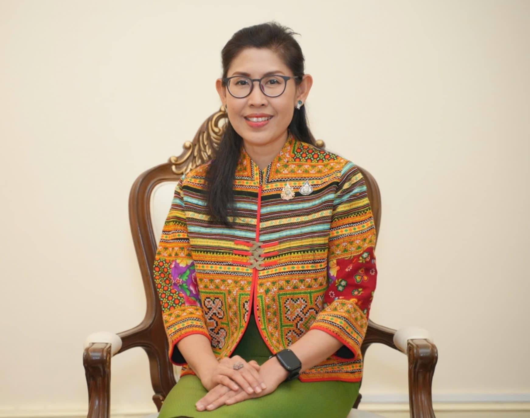 Embajador tailandes en Vietnam Urawadee Sriphiromya. Foto: VGP