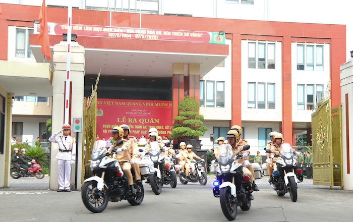 An ninh Da Nang duoc that chat cho mua du lich he. Anh: Nguyen Linh
