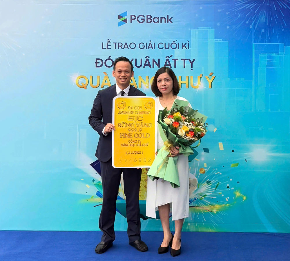 Chương trình khuyến mãi của PGBank được triển khai với tổng giá trị giải thưởng gần 5 tỉ đồng. Ảnh: DN cung cấp