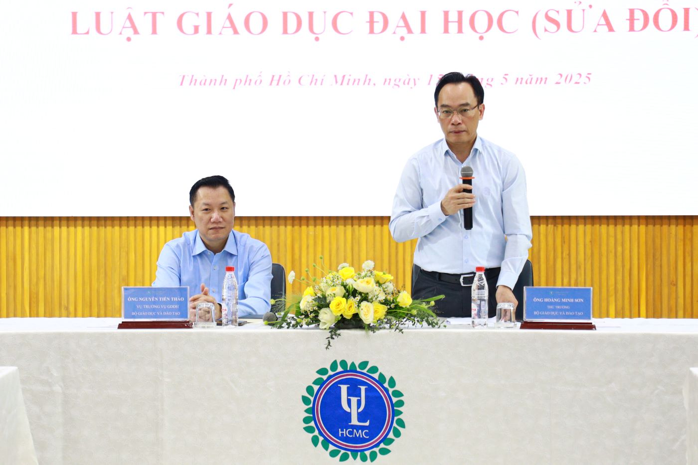 El Viceministro de Educacion y Capacitacion de Hoang Minh, hijo compartio en la conferencia sobre politicas de recoleccion para desarrollar una ley de educacion superior. Foto: Thanh an