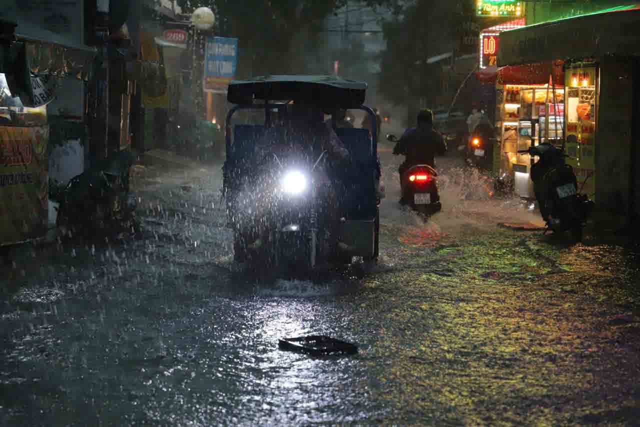 Las tormentas electricas se concentran por la tarde y la noche en el sur. Foto: ANH TU