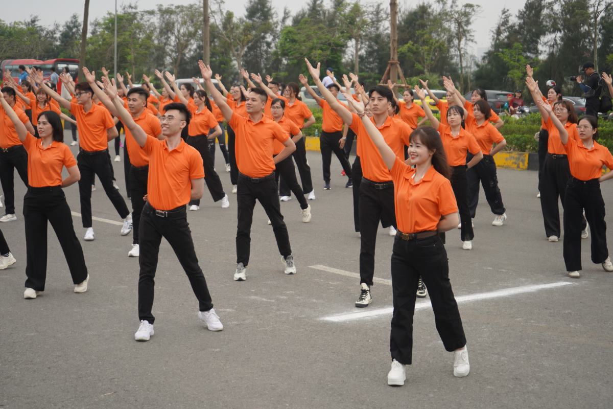 22 empresas en parques industriales en Hai Phong deseando reclutar mano de obra en mayo. Foto: Mai Dung