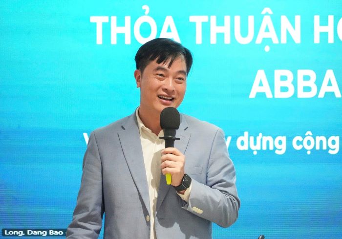 Ong Pham Duy Hieu – Tong Giam doc ABBANK phat bieu tai Le ky ket. Anh: ABBANK