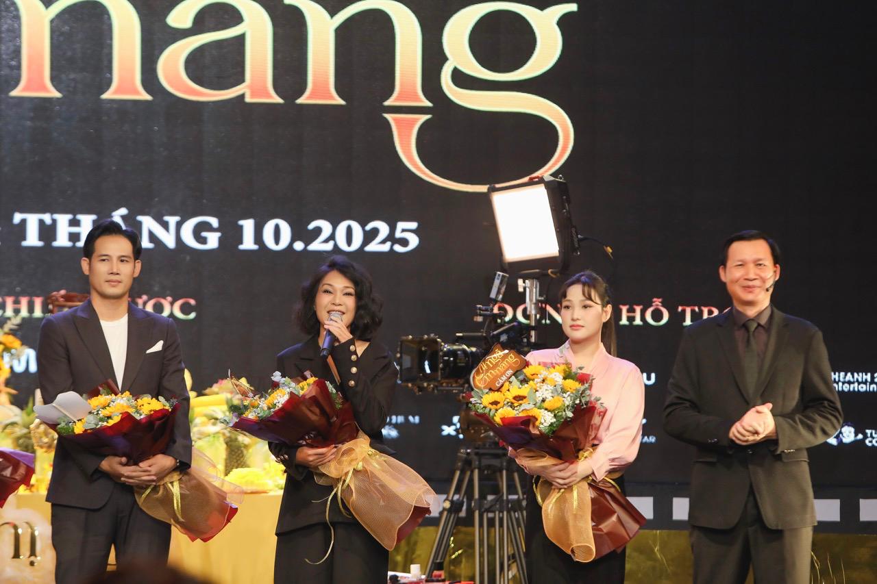 Anh: Doan phim cung cap.
