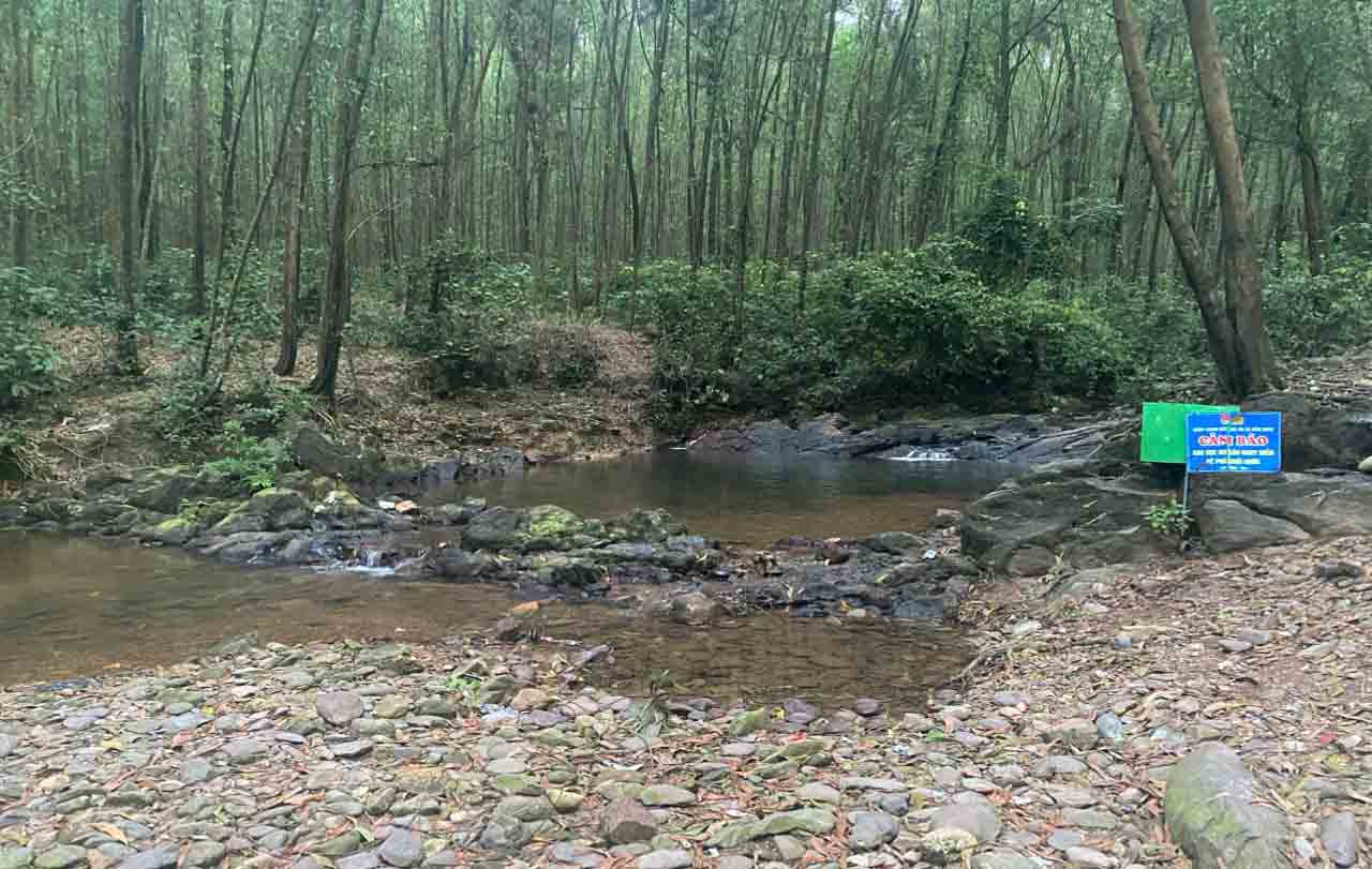 Khu vực Khe Ngang nơi 2 em nhỏ đuối nước tử vong ở xã Cẩm Hưng. Ảnh: Quang Tuấn
