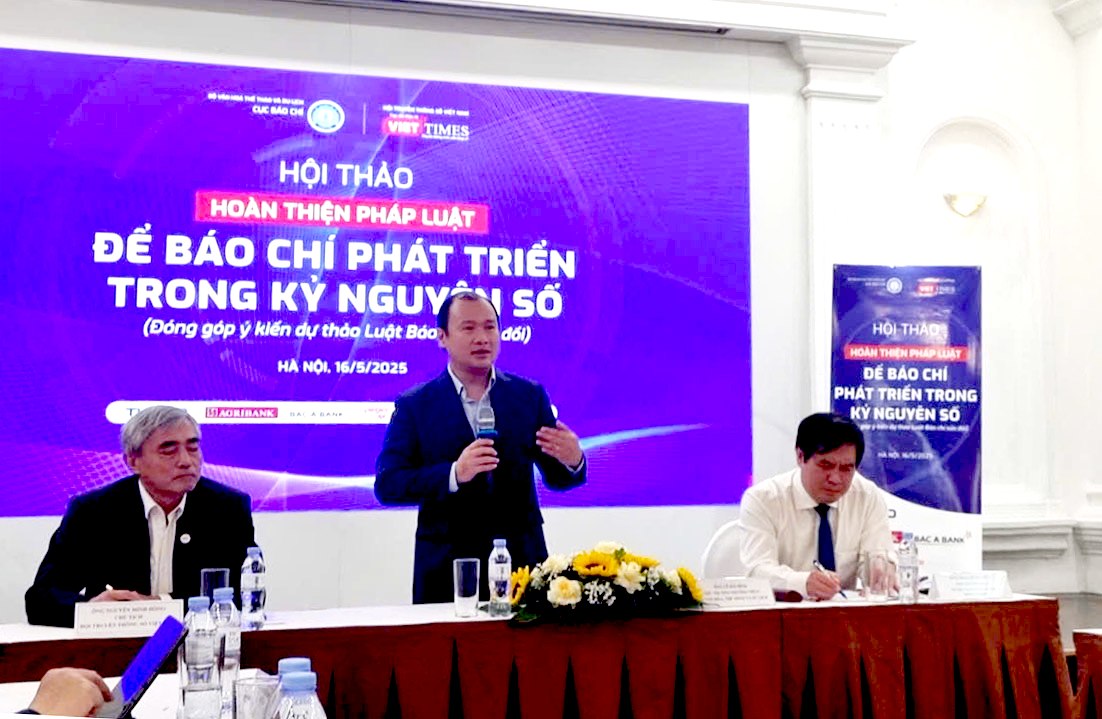 Mr. Le Hai Binh, Alternate Member of the Party Central Committee, Permanent Deputy Minister of Culture, Sports and Tourism chaired the Workshop "Improving the law for press development in the digital age". Photo: Nguyen Duc