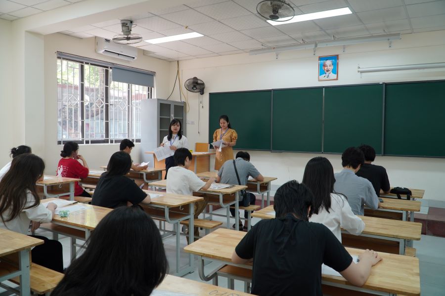 Se espera que el Ministerio de Educacion y Capacitacion abandone la suspension tecnica de los estudiantes. Foto: Van Trang