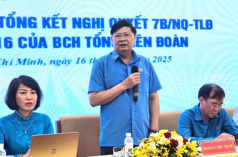 Vicepresidente de la Confederacion General de Trabajo de Vietnam, Phan Van Anh, hablo en la conferencia. Foto: Indonesia