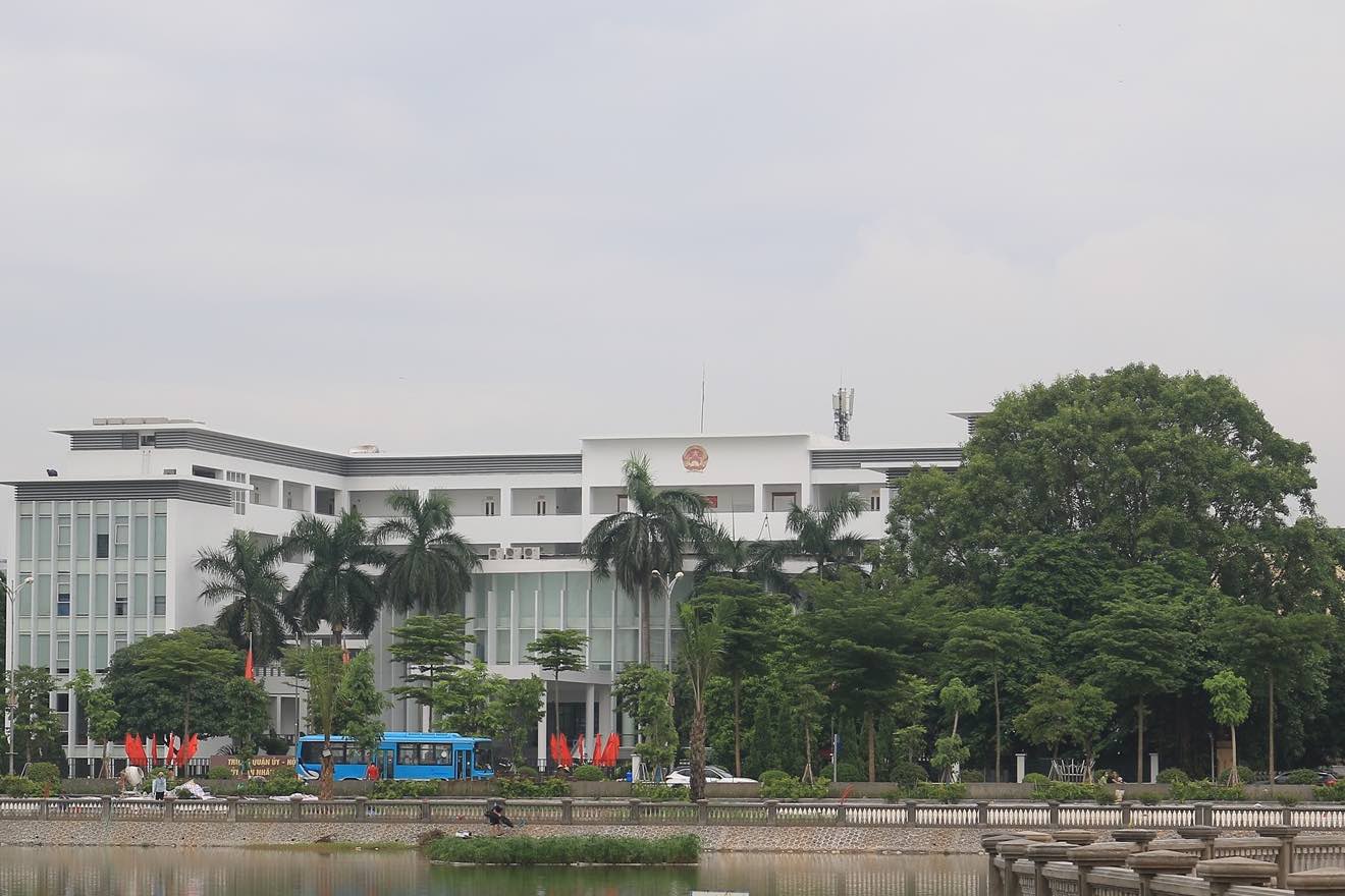 Se espera que utilice la sede del Comite del Partido del Distrito, el Consejo Popular y el Comite Popular del Distrito Long Bien como sede del Comite del Partido, el Consejo Popular, el Comite Popular, el Frente de la Paterna y las Organizaciones Socio -Politicas en Viet Hung Ward. Foto: Khanh an