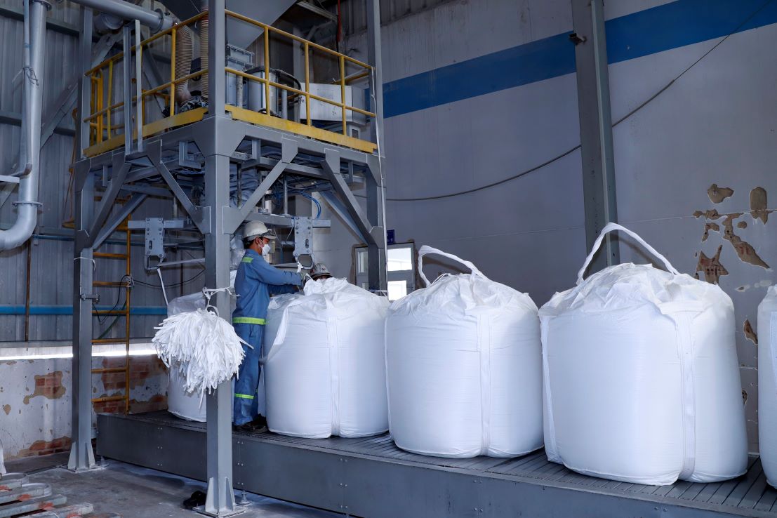 Dak Nong promotes investment attraction in bauxite processing. Photo: Khuong Trung