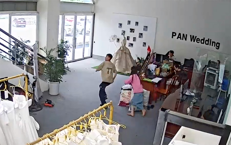 People in Dien Bien province felt the shaking and ran away from their homes. Photo: Quang Dat