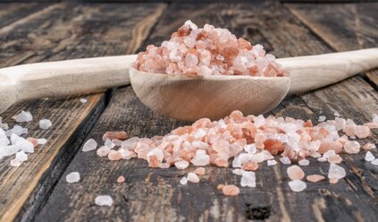 ¿El jugo de limon de sal rosa del Himalaya te ayuda a perder peso? Foto: thuy duong