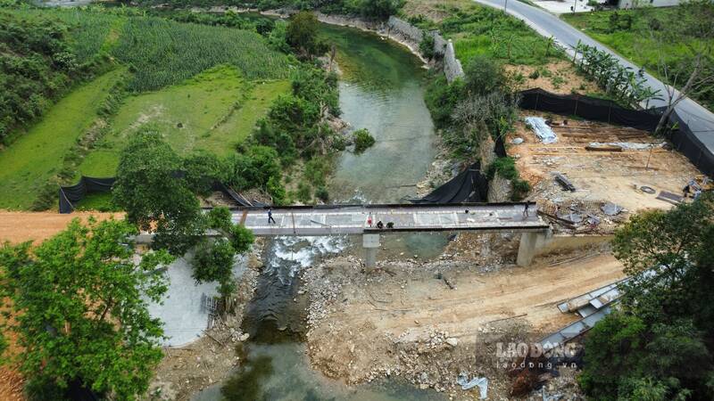 Cầu mới dự kiến hoàn thành trong tháng 5.2025. Ảnh: Lam Thanh