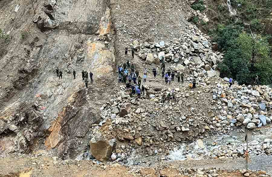 La escena del accidente provoco que al menos 5 trabajadores murieran mientras la construccion de hidroelectricidad en Lai Chau. Foto: Anh Dung