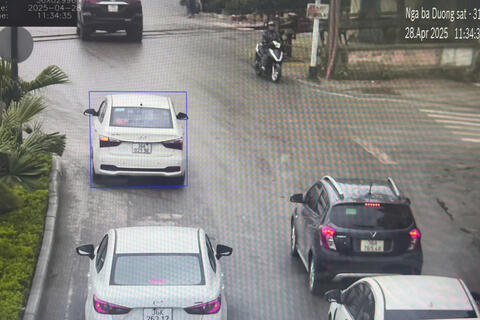 El auto fue multado en frio en Thanh Hoa. Foto: Policia de Thanh Hoa