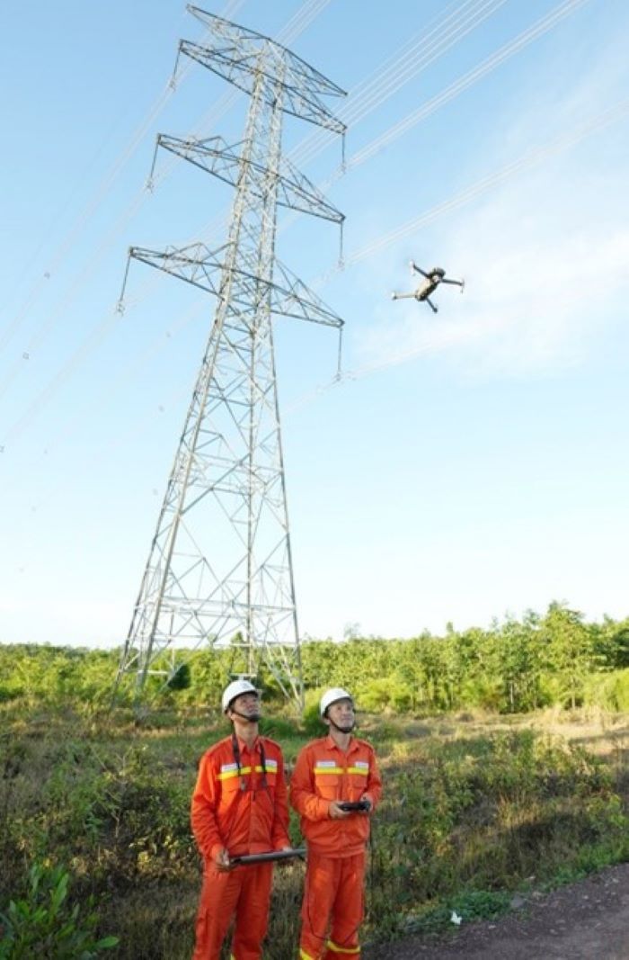 EVNNPT xay dung duong bay tu dong cho UAV kiem tra luoi dien truyen tai. Anh: DVCC