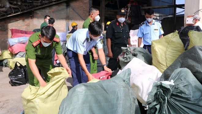 Se destruyeron mas de 133,000 cigarrillos de contrabando de todo tipo.