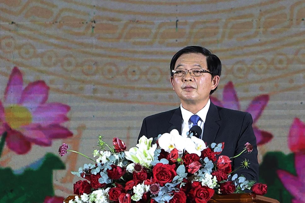 Bi thu Tinh uy Binh Dinh Ho Quoc Dung on lai dien van. Anh: Nguyen Dung