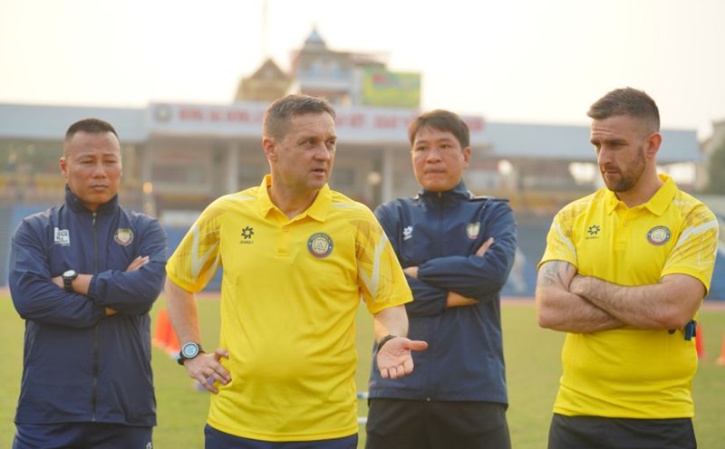 Thanh Hoa coach Tomislav resigned. Photo: THFC