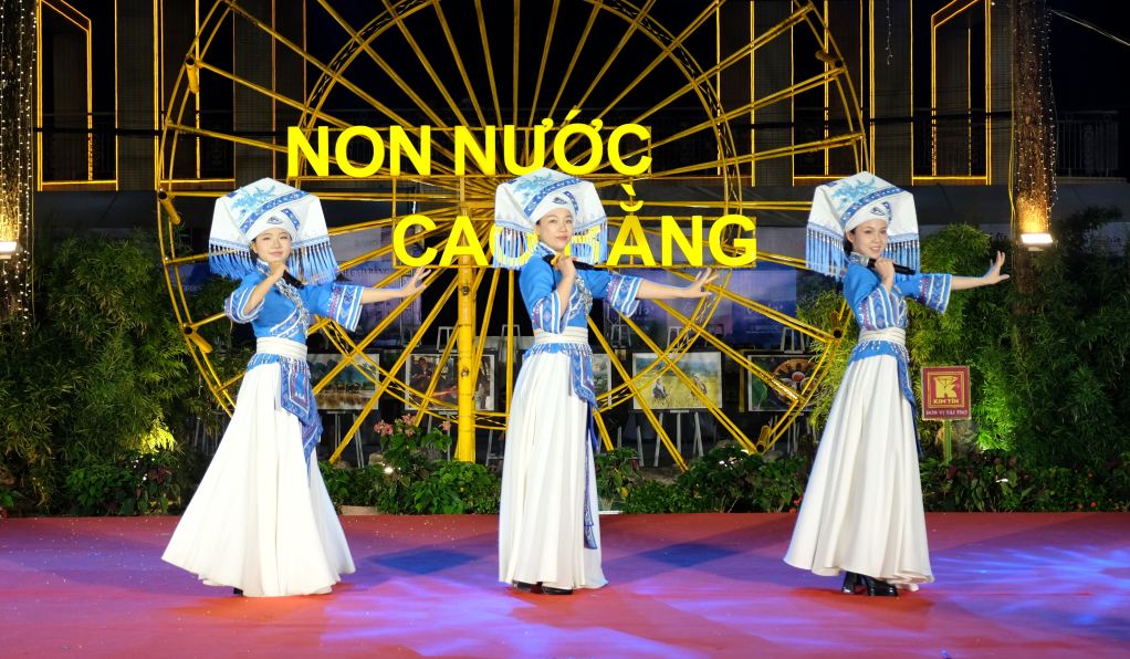 Mot trong nhung tiet muc van nghe se duoc khai thac trong tuyen du lich. Anh: The Hien