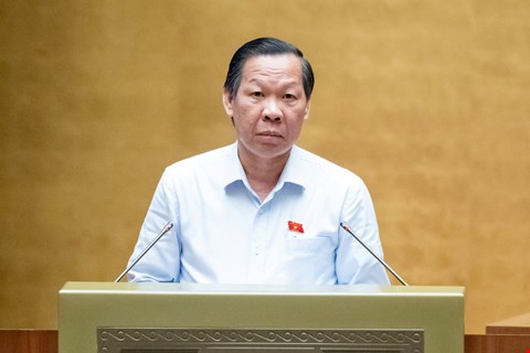 Uy ban Kinh te va Tai chinh cua Quoc hoi cho rang viec mo rong doi tuong chi dinh thau co the dan den co che xin - cho. Anh: Quochoi