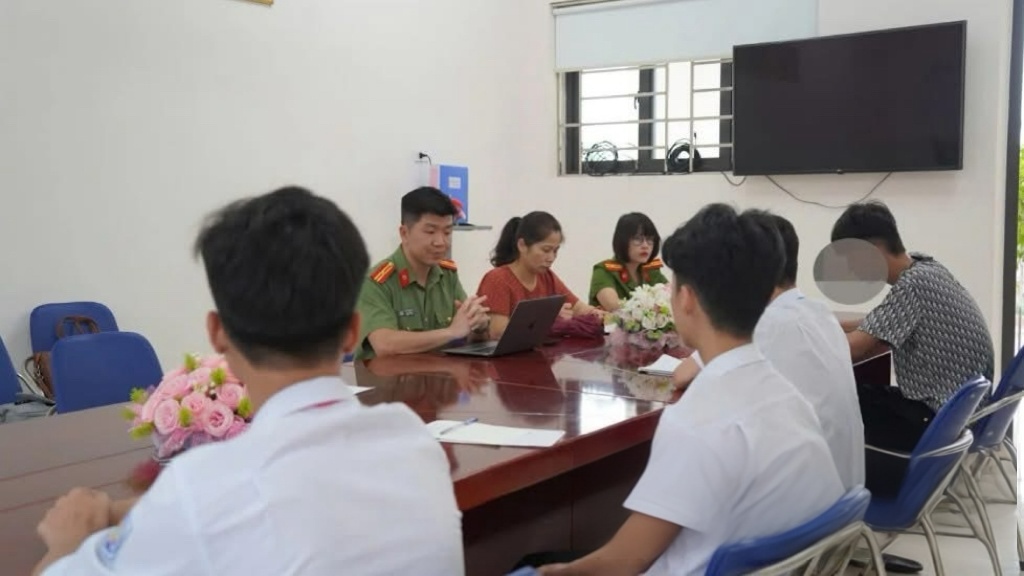 Bac Kan aclaro el caso de los estudiantes de octavo grado que fueron golpeados brutalmente. Foto: Policia de la provincia de Bac Kan.