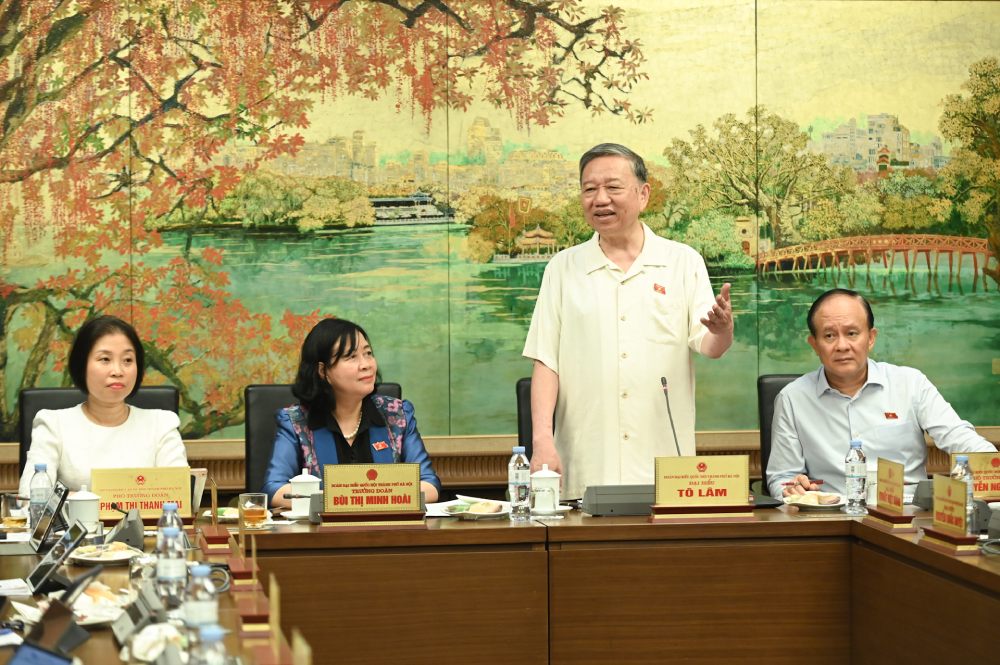 Tong Bi thu To Lam phat bieu. Anh: Pham Dong