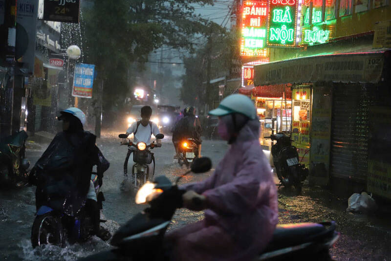 El area de la tormenta del sur aumenta en los proximos 1-2 dias. Foto: ANH TU