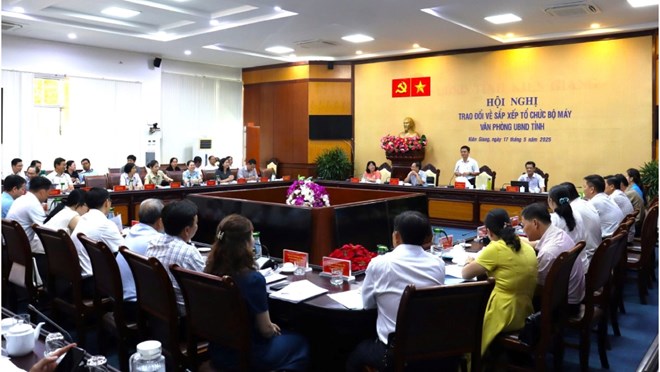Kiên Giang và An Giang trao đổi công tác sắp xếp tổ chức bộ máy văn phòng khi hợp nhất