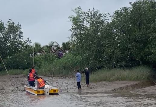 The body of the unfortunate mother was found by rescue forces on the morning of May 18. Photo: 116 Thai Binh Free Rescue Team