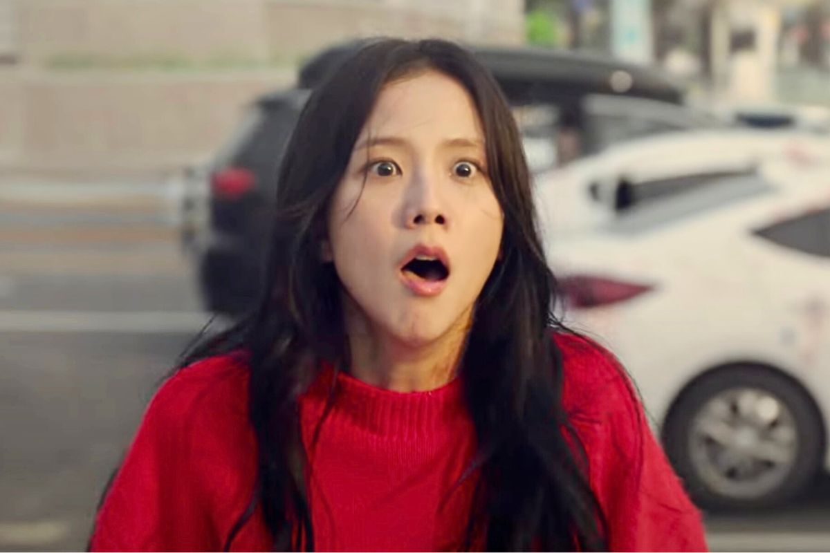 Dien xuat cua Jisoo gay tranh cai