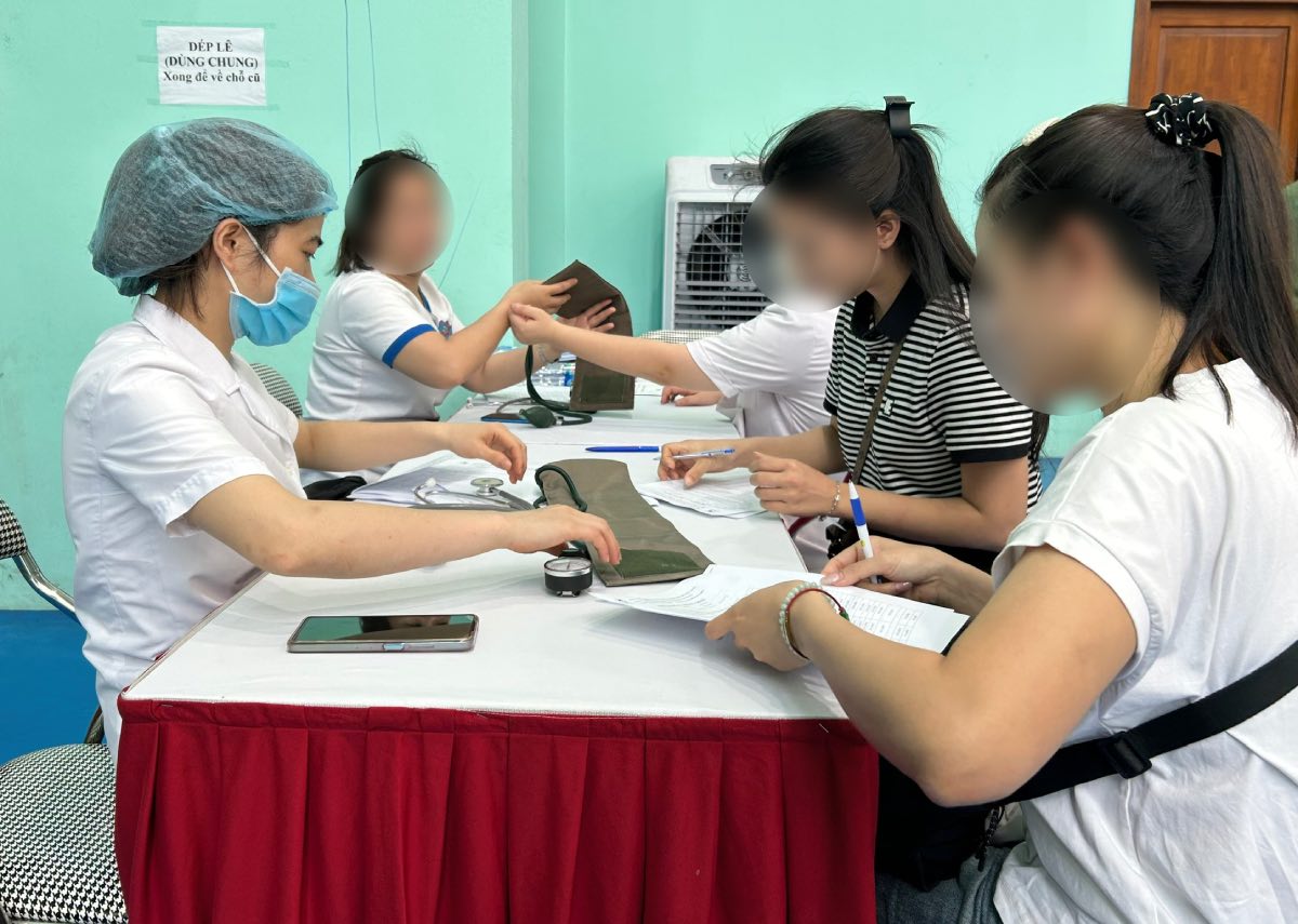 Information related to the consideration of promotion has received much attention from cadres, civil servants and public employees. Photo: Huong Nha