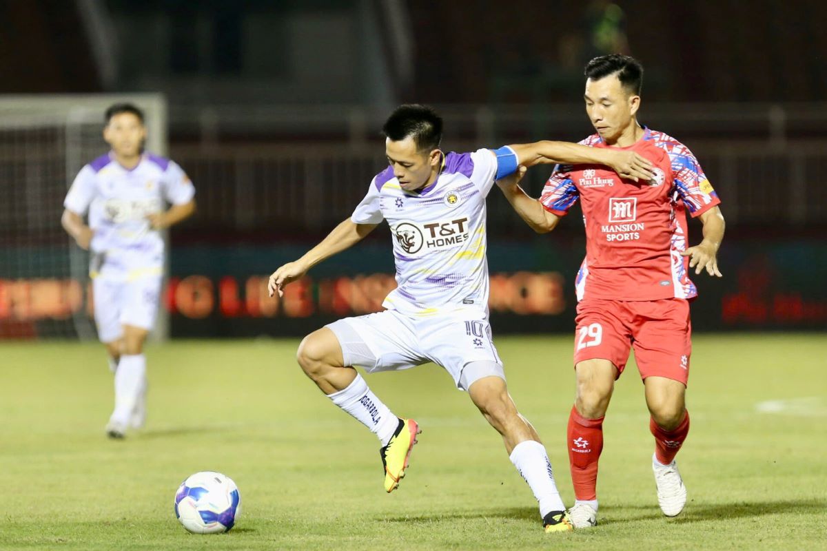 Hanoi FC will have many opportunities to win against Ho Chi Minh City at home. Photo: VPF