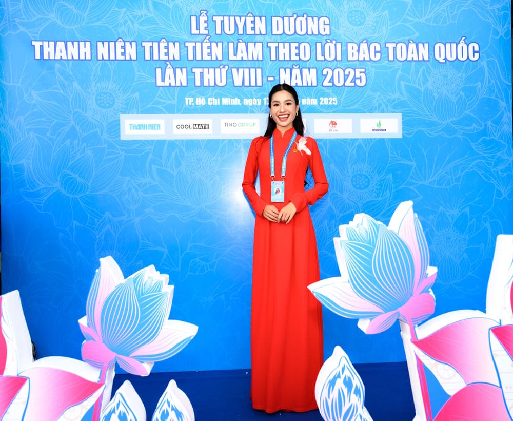 Hoa hau Nguyen Thanh Ha