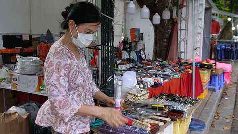 Las personas evitan proactivamente la traduccion entre la cobertura-19 CA aumento ligeramente