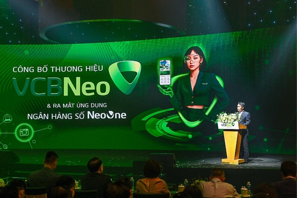 Ong Nguyen Manh Hung - Thanh vien Hoi dong quan tri Vietcombank, Chu tich Hoi dong thanh vien VCBNeo phat bieu chia se ve dinh huong chien luoc, muc tieu phat trien cua VCBNeo. Anh: Vietcombank