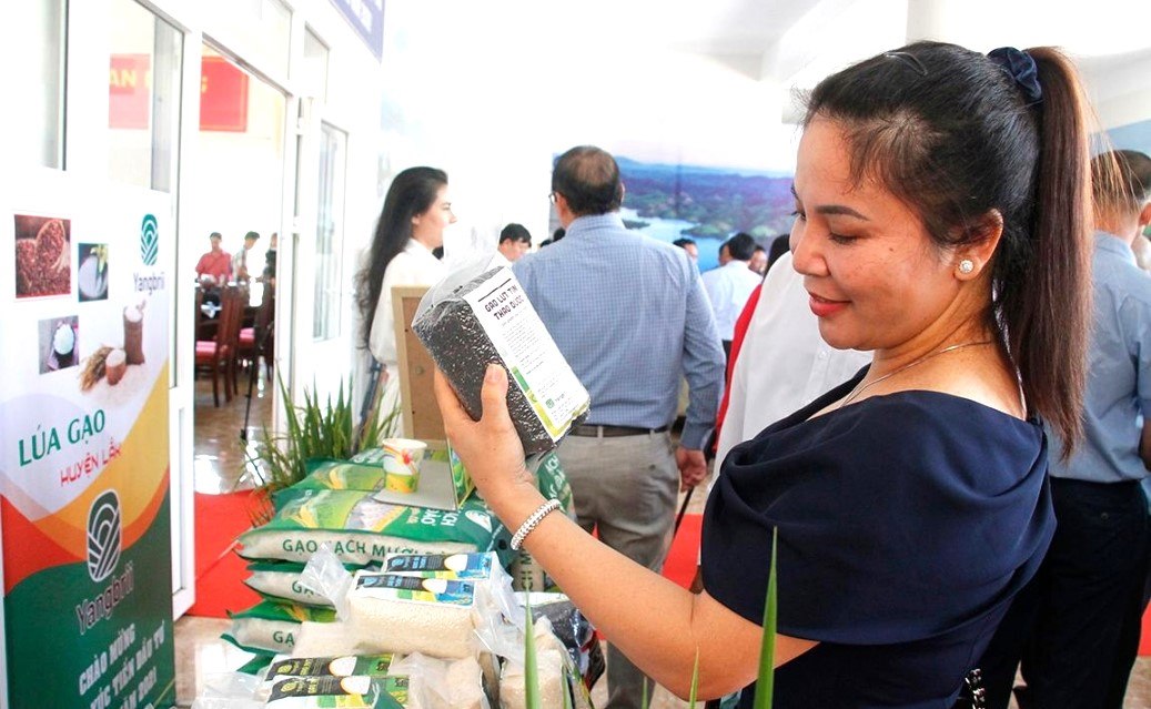Gao Lak duoc cong nhan nhan hieu gop phan nang cao gia tri hat gao o vung dat nay. Anh: Hoang Tuyet