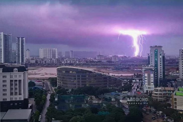 Du bao thoi tiet ngay mai co mua dong tap trung ve chieu toi o Bac Bo, Trung Bo va Nam Bo. Anh: Thien Nhan