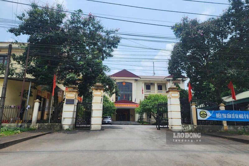 Trụ sở Đảng ủy, HĐND, UBND xã Hà Lộc. Ảnh: Tô Công.