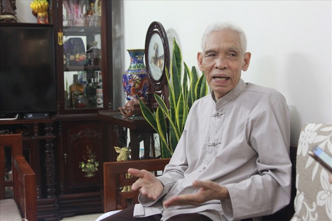 លោក Tran Viet Hoan អតីតនាយកមជ្ឈមណ្ឌលវត្ថុបុរាណ លោកប្រធានហូជីមិញ នៅវិមានប្រធានាធិបតី។ រូបថត៖ T.Vuong