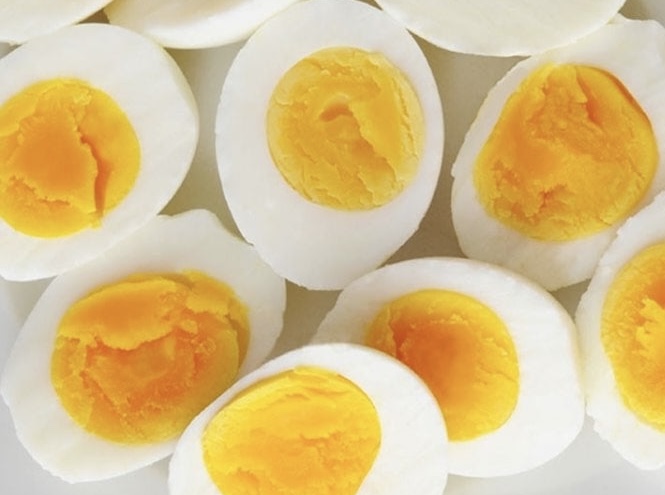 Los huevos hervidos aun pueden ser un plato cuando se hincha. Foto: Thu Thuys