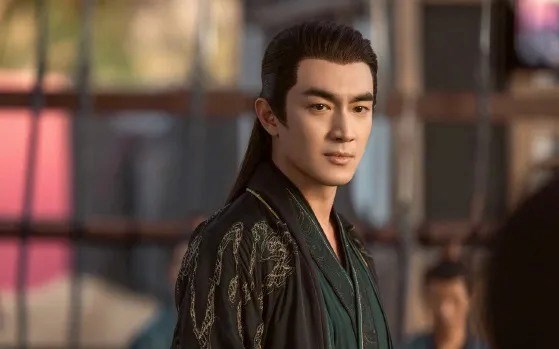 Lam Canh Tan en "Du Phuong Hanh", se dijo que se habia unido a la compañia de la compañia de Duong Mich. Foto: Productor de cine Phuong Hanh