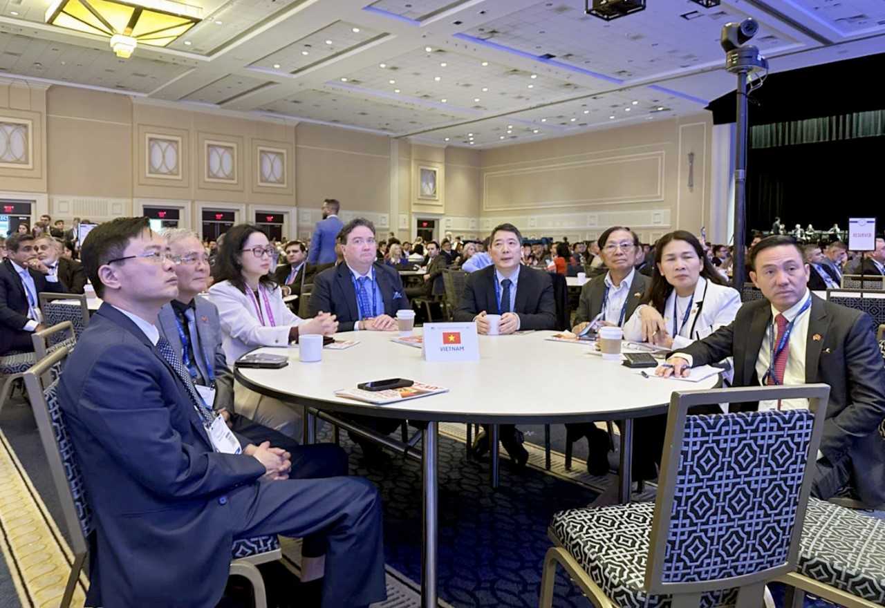 Deputy Minister of Finance Cao Anh Tuan led the Ministry of Finance working delegation to the United States, attending with the delegation of over 100 Vietnamese enterprises, making Vietnam one of the countries with the largest number of participating enterprises among more than 100 countries participating in SelectUSA 2025. Photo: MOF