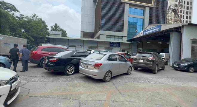 Un centro de registro en Hanoi. Foto: Hoang loc