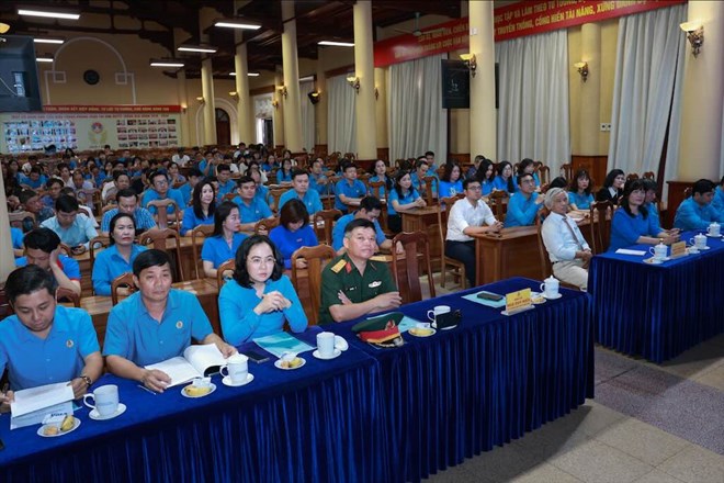 Chủ tịch Hồ Chí Minh luôn dành sự quan tâm sâu sắc đến công nhân, tổ chức công đoàn