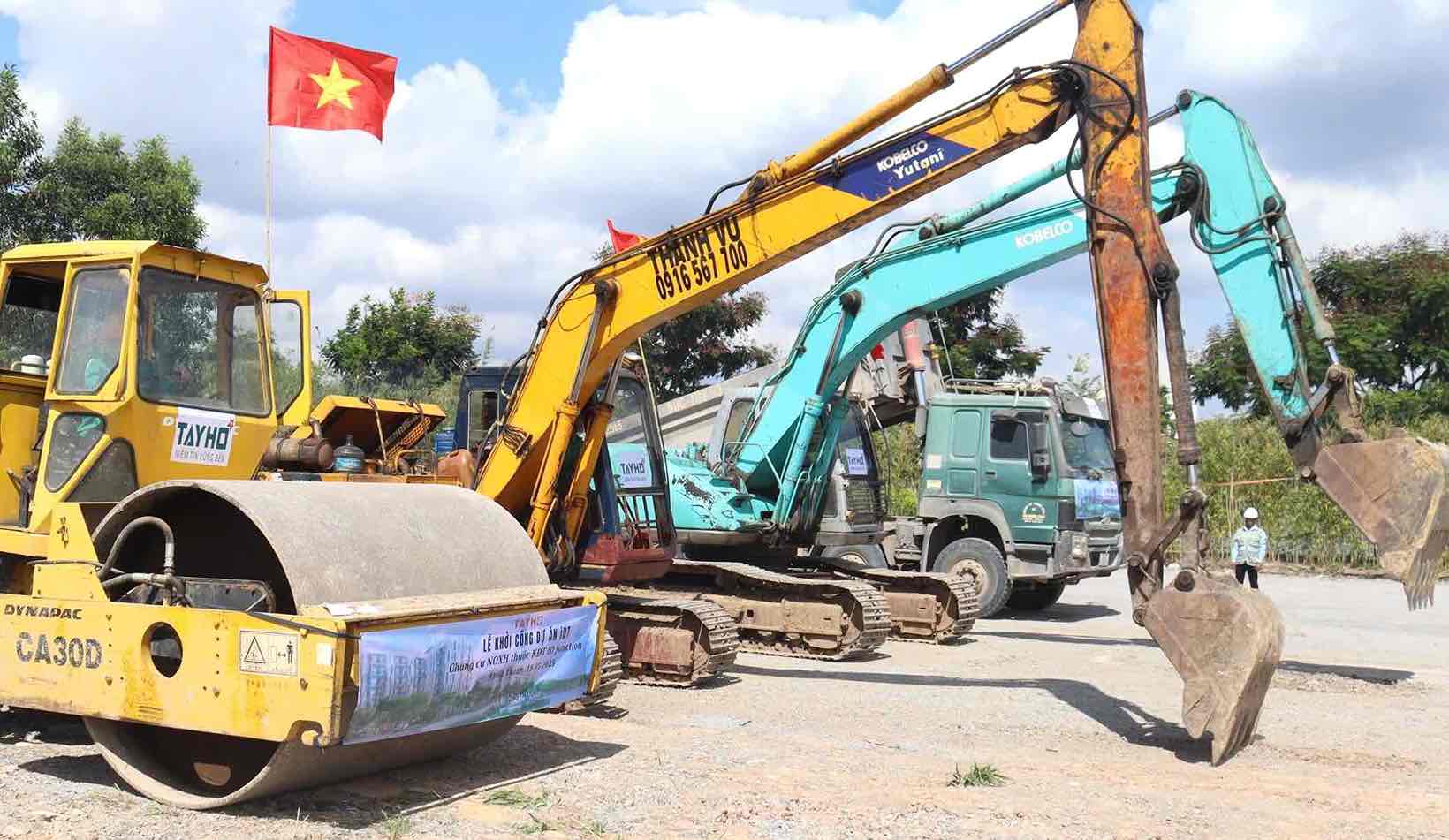 Starting construction of social housing in Long Thanh district, Dong Nai. Photo: HAC