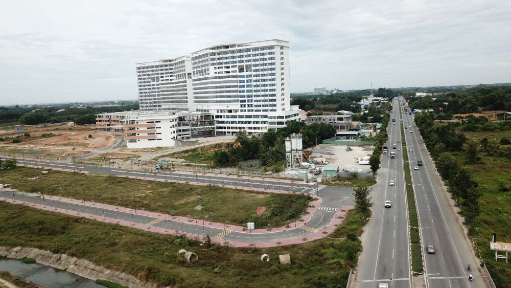 La provincia de Binh Duong asigna tierras para construir un proyecto de reasentamiento hospitalario. Foto: Dinh Trong