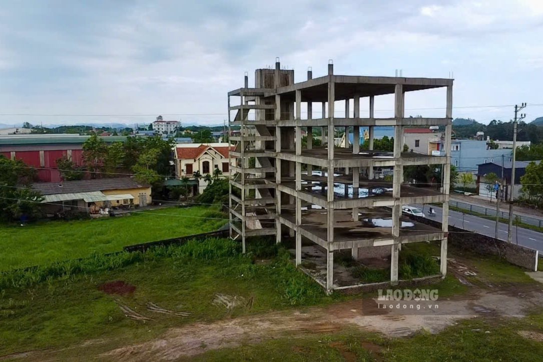 Toan canh du an benh vien Da khoa Phuc Thai sau nhieu nam nam bat dong. Anh: Nguyen Hoan.